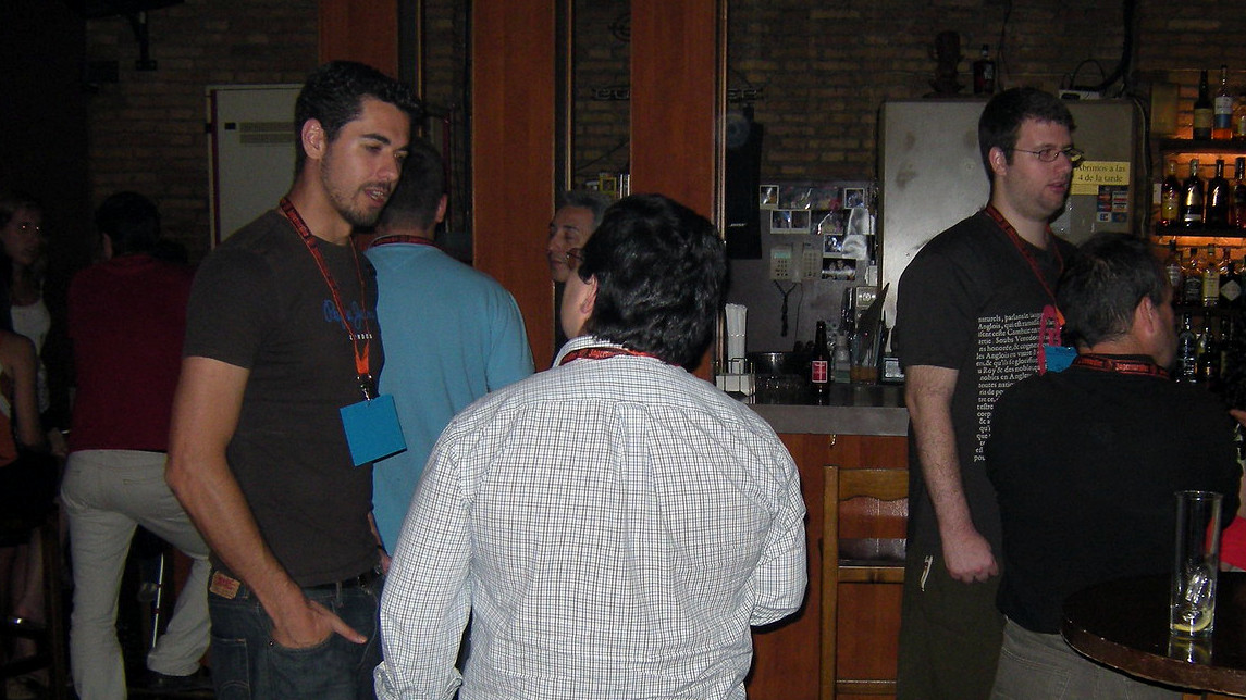 Foto de un encuentro de networking de la Asociación de Webmasters Granada